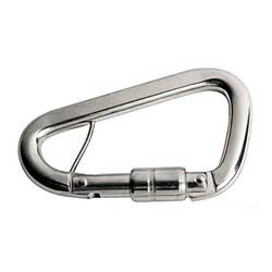 Moschettone in acciaio inox studiato appositamente per le cinture di sicurezza