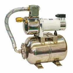 CEM fresh water pump with accumulator tank