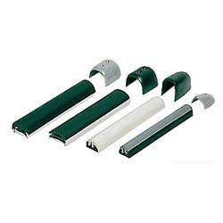 Profilo parabordo in materiale plastico rigido duralene con inserto in PVC flessibile