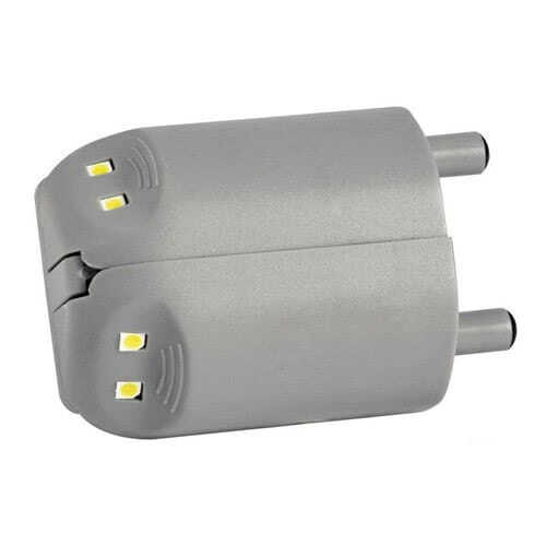 Courtesy light with automatic activation and Feton 2 independent power supply.