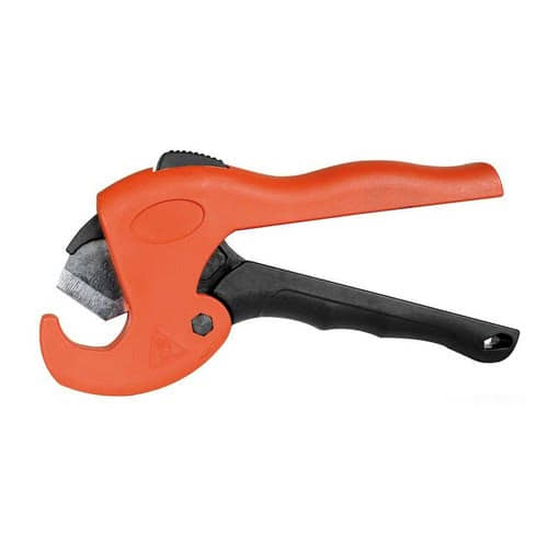Pipe cutter