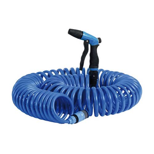 Retractable hoses for boat washing