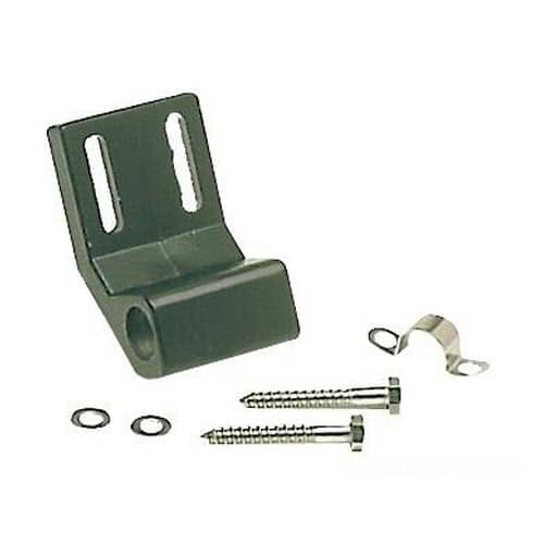 Mounting clamp for steering gear pipe